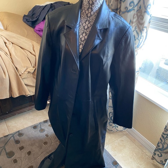 Wilsons Leather Jackets & Blazers - 1x black long leather jacket